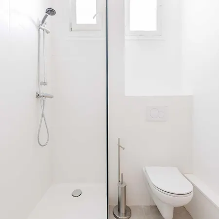 Appt Cosy 1bdr 2 P Proche Buttes Chaumont Daire Paris